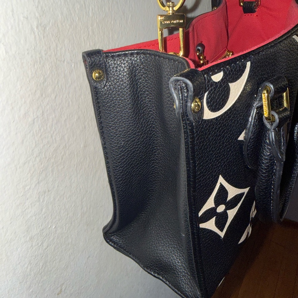 Black and White Jacquard Bag - Picture 10 of 10